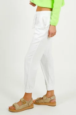 BD Pocket Jogger in White