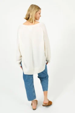 C-RUSH Simone Slouchy V in Organic White