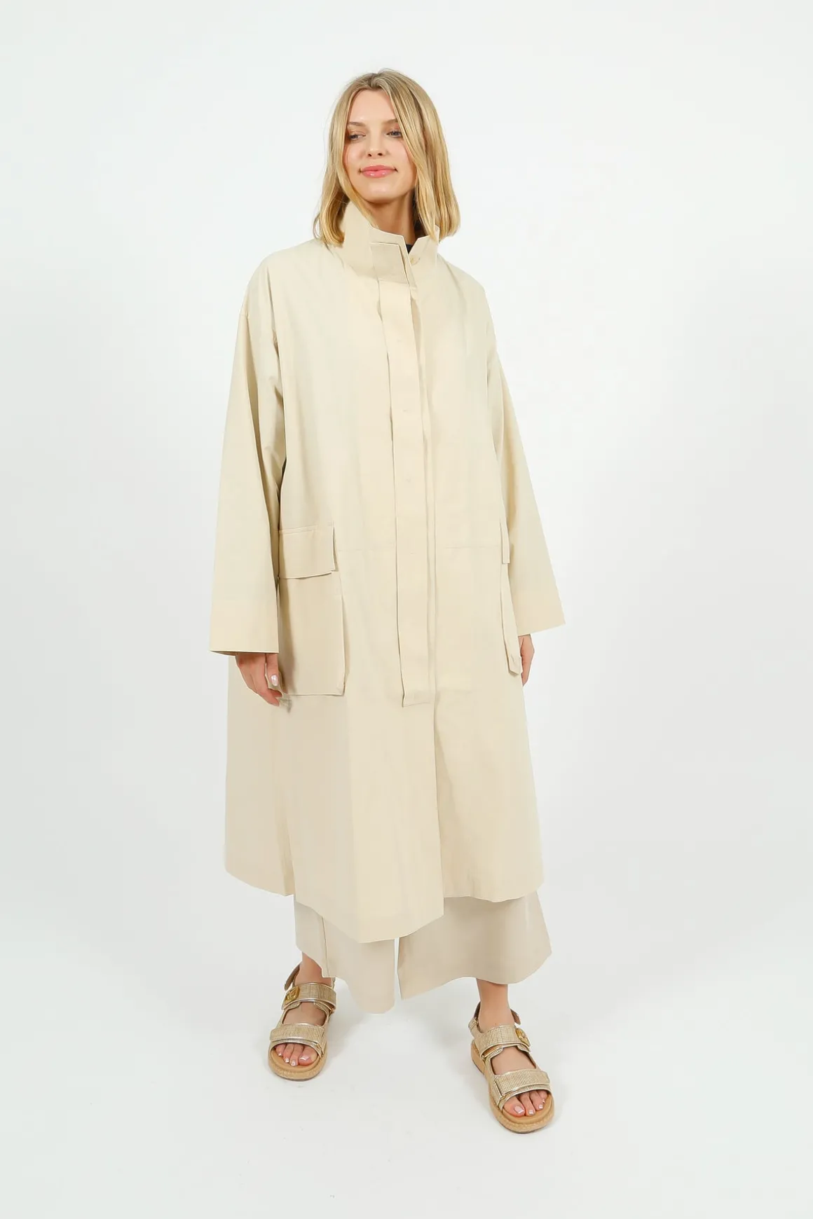 EP CT3001 Oversized Mac in Beige