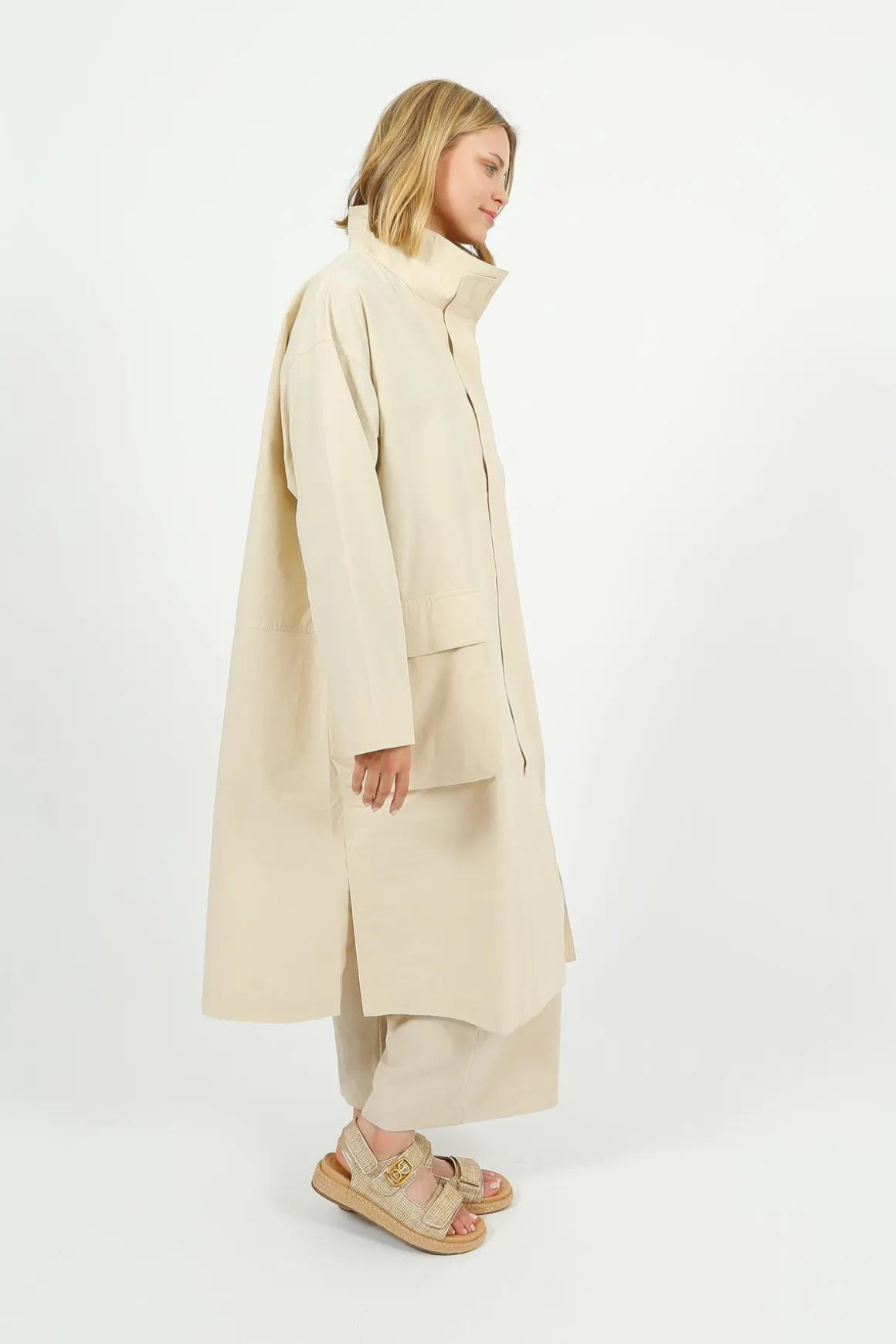 EP CT3001 Oversized Mac in Beige