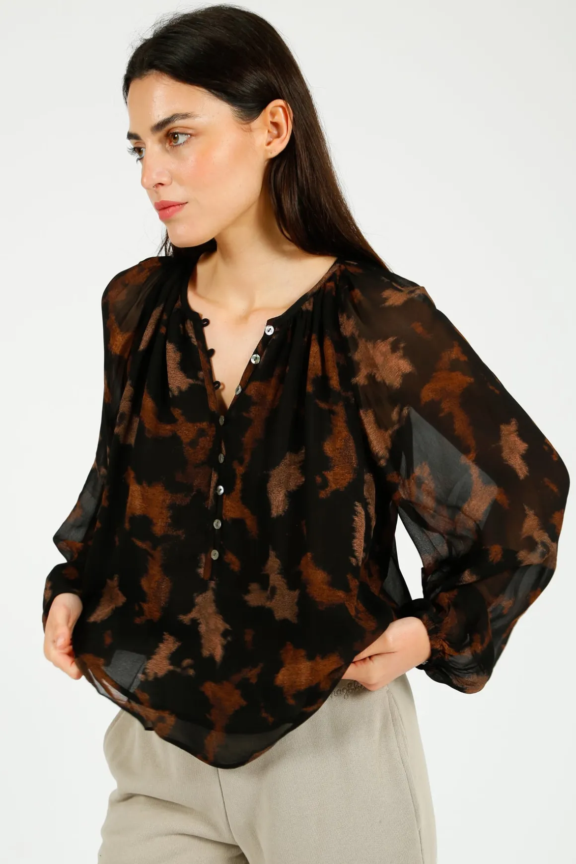 RAILS Indi Blouse in Diffused Sandstone