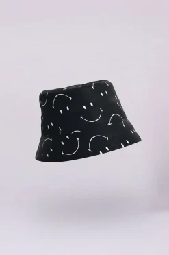 RK Classic Smiley Bucket Hat in Black