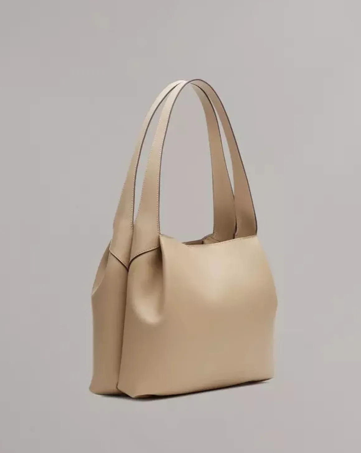 Ru0026B Slade Tote in Cream