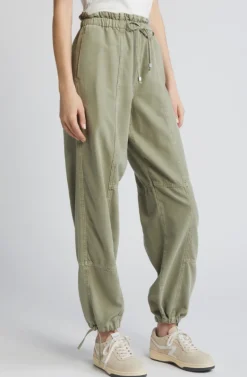 Ru0026B Ultra Featherweight Jordon Pant in Jade